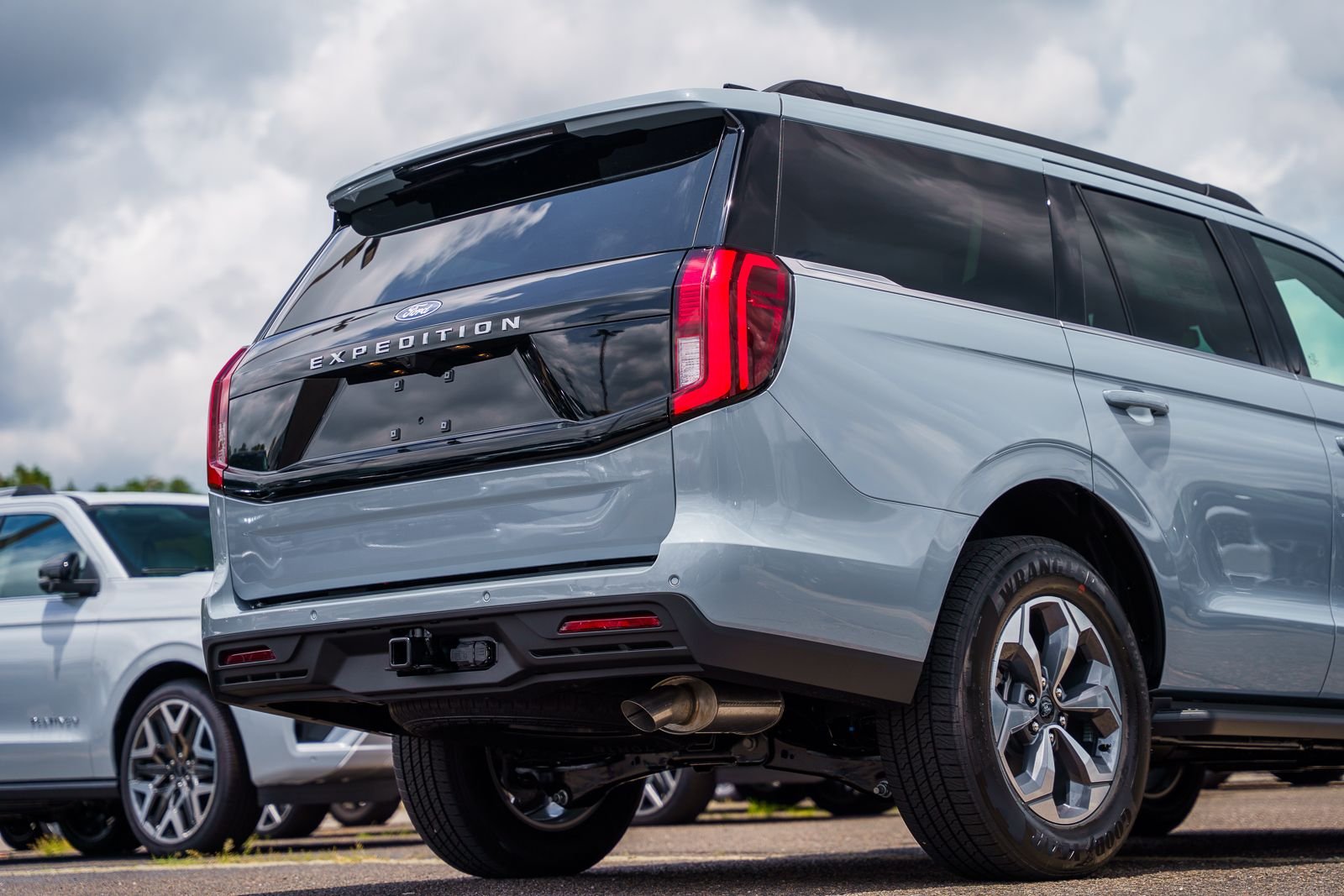 New 2027 Glacier Gray Metallic Tri-Coat Ford Active image 6