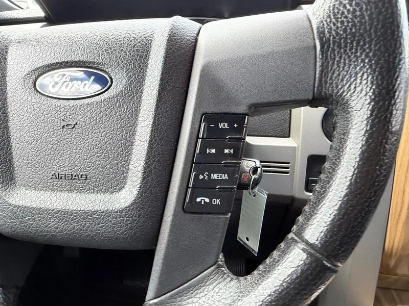 Used 2011 Ingot Silver Metallic Ford Lariat image 14