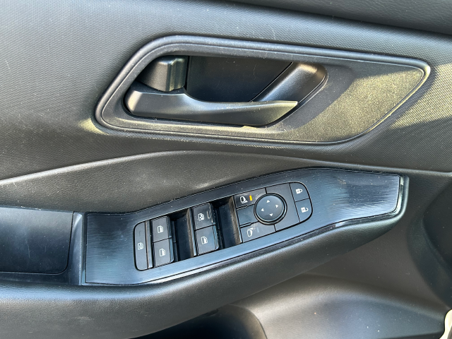Used 2024 Silver Nissan S image 20