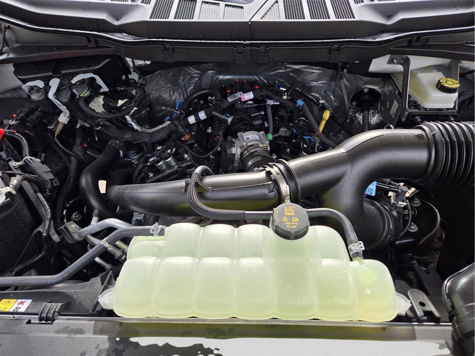 New 2026 Oxford White Ford XL image 19