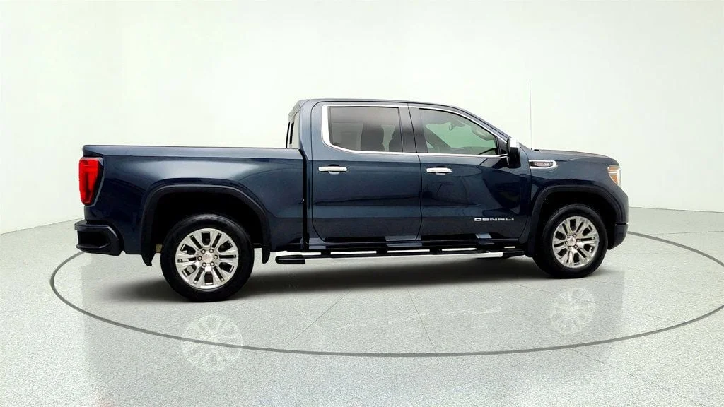 Used 2021 Hunter Metallic GMC 4WD Crew Cab 147