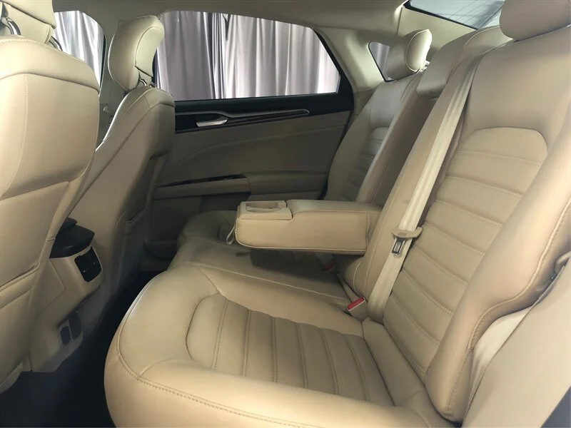 Used 2013 Oxford White Ford SE Hybrid image 10
