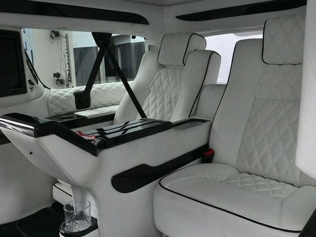 Used 2020 Black Cadillac Platinum Edition image 19