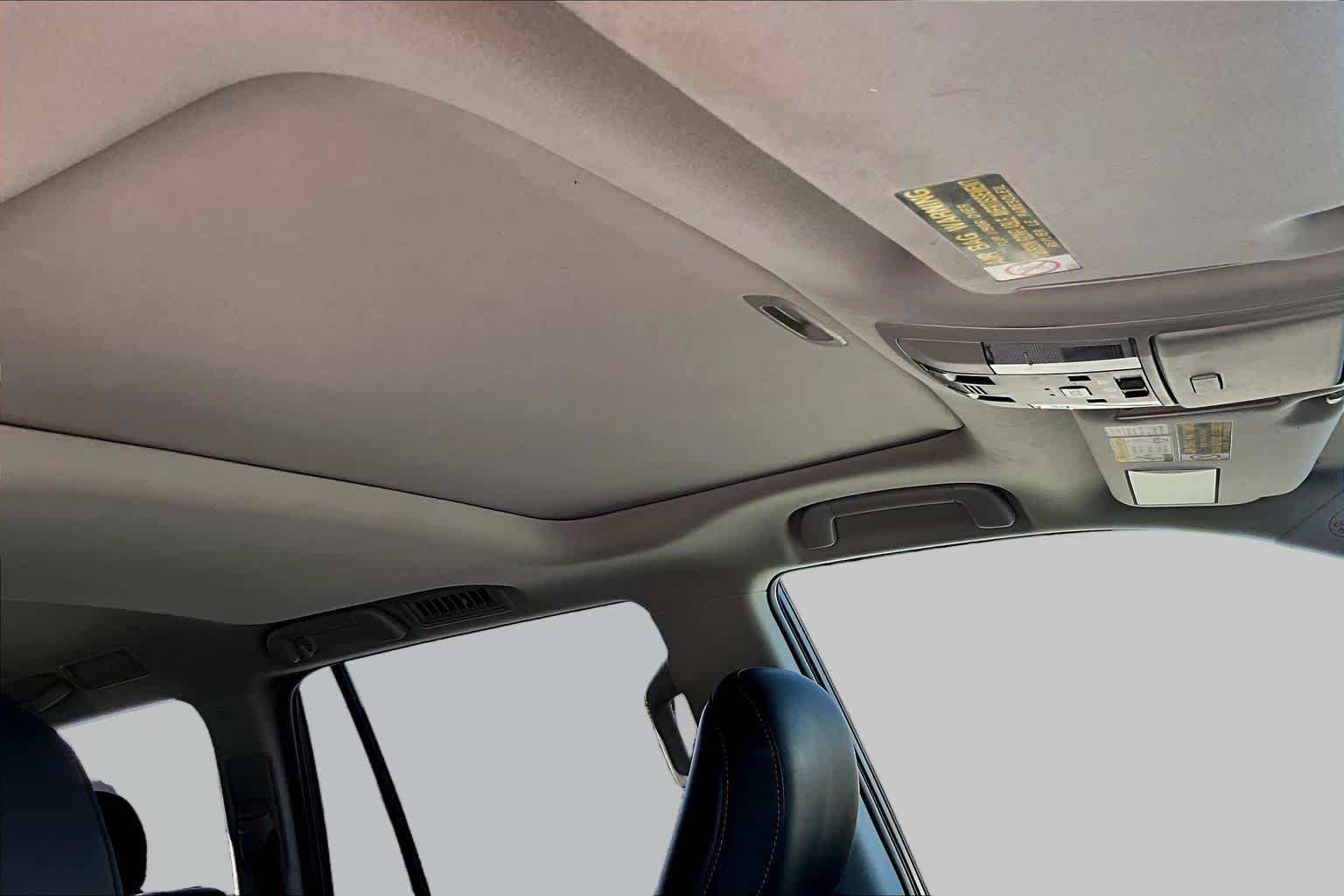 Used 2015 Silver Lining Metallic Lexus  image 13