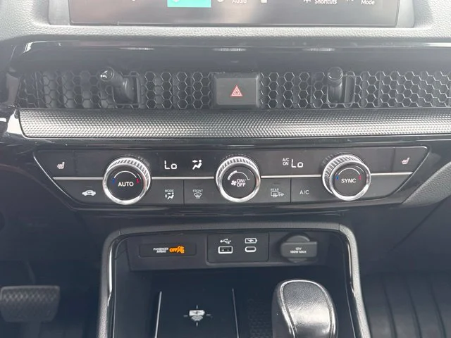 Used 2023  Honda EX-L image 32