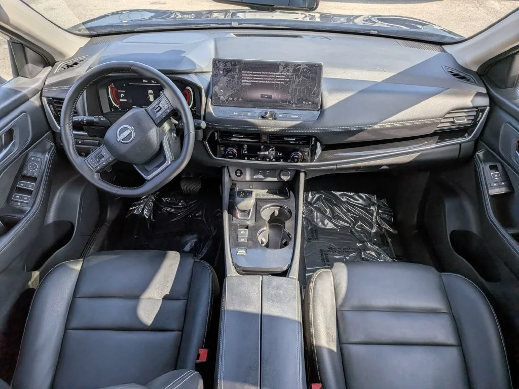Used 2026 Blue Nissan SL image 12