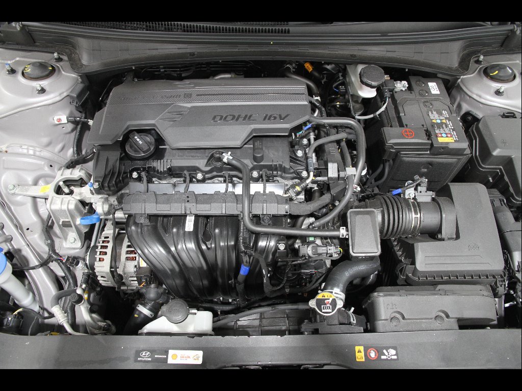Used 2025 Fluid Metal Metallic Hyundai SEL Sport image 19