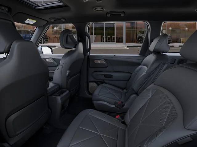 New 2027 Glacial White Pearl Kia SX image 18