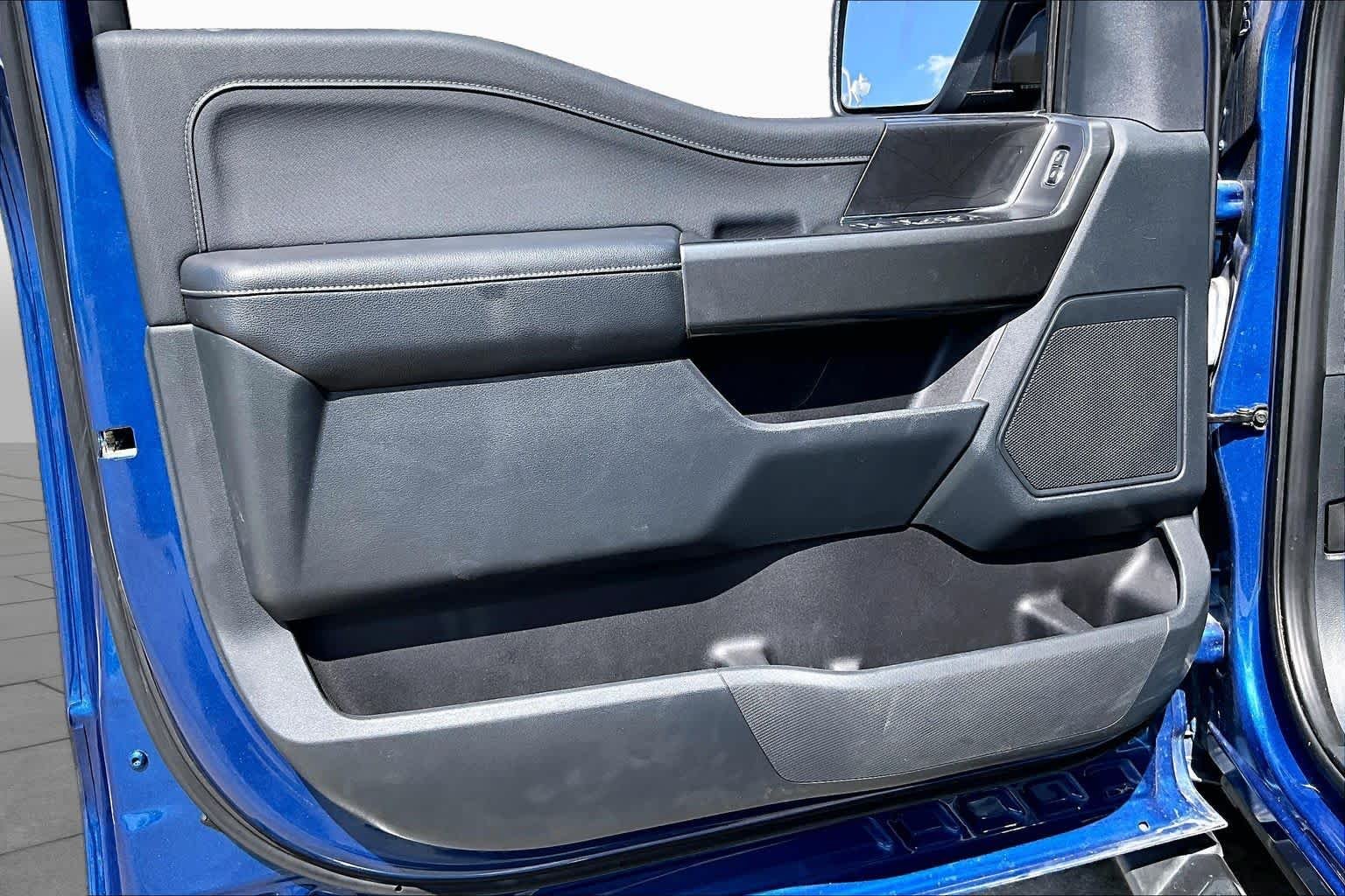 Used 2022 Atlas Blue Metallic Ford XLT image 20