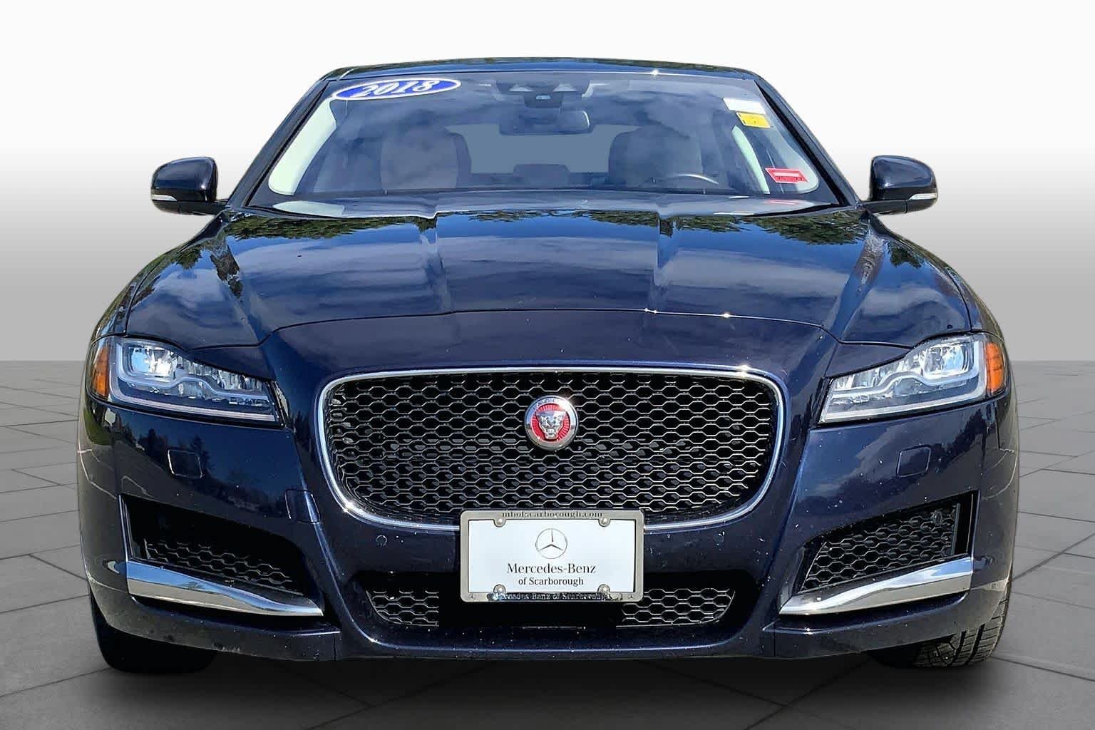 Used 2018 Loire Blue Metallic Jaguar 35t Prestige image 4
