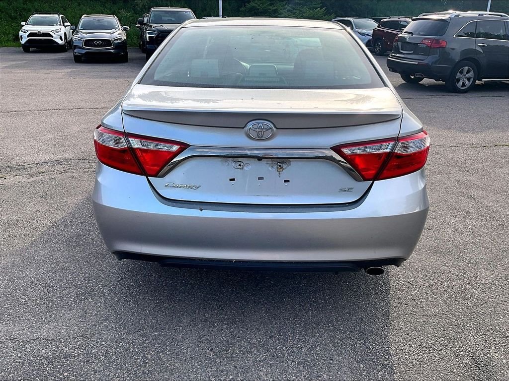 Used 2017 Silver Toyota SE image 10