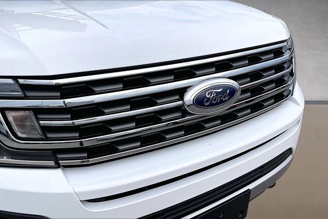 Used 2021 Oxford White Ford XLT image 28