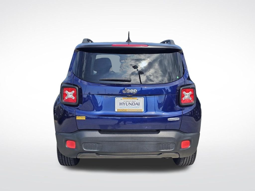 Used 2017 Blue Jeep Latitude image 11