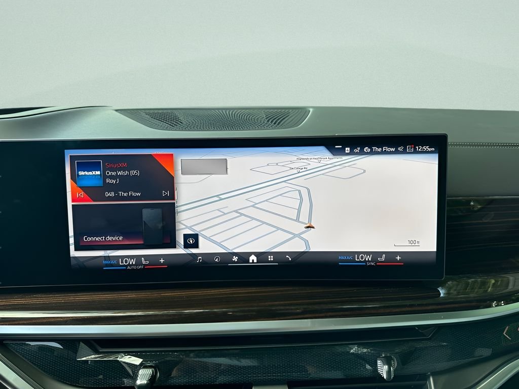 New 2026 Mineral White Metallic BMW sDrive40i image 17