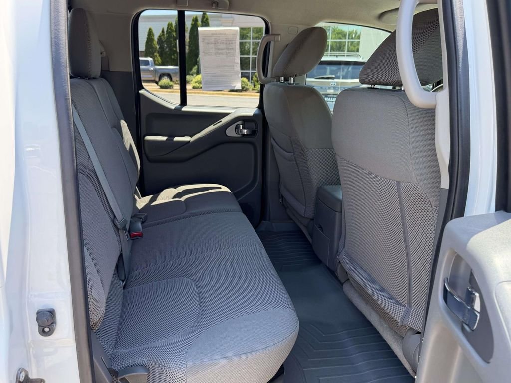 Used 2016 White Nissan SV image 12