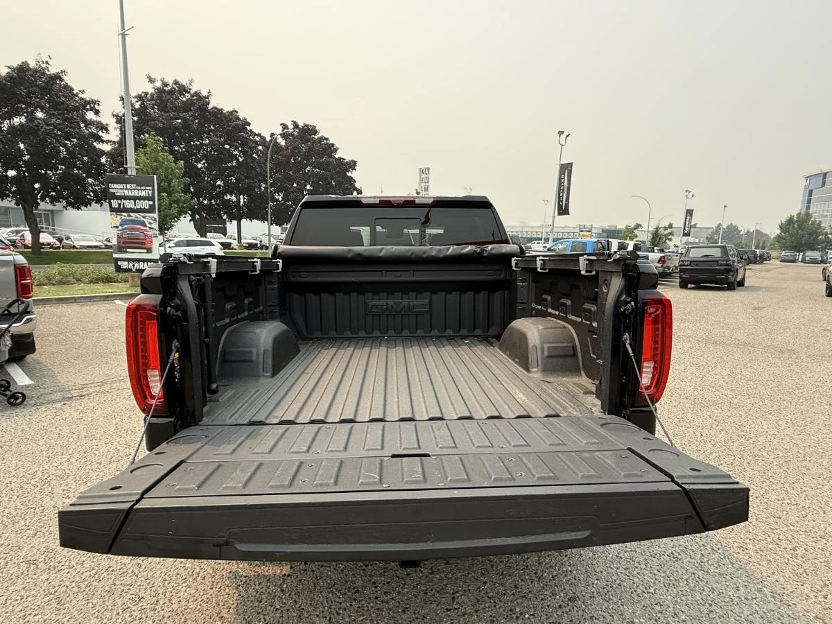 Used 2025 Black GMC Denali image 6