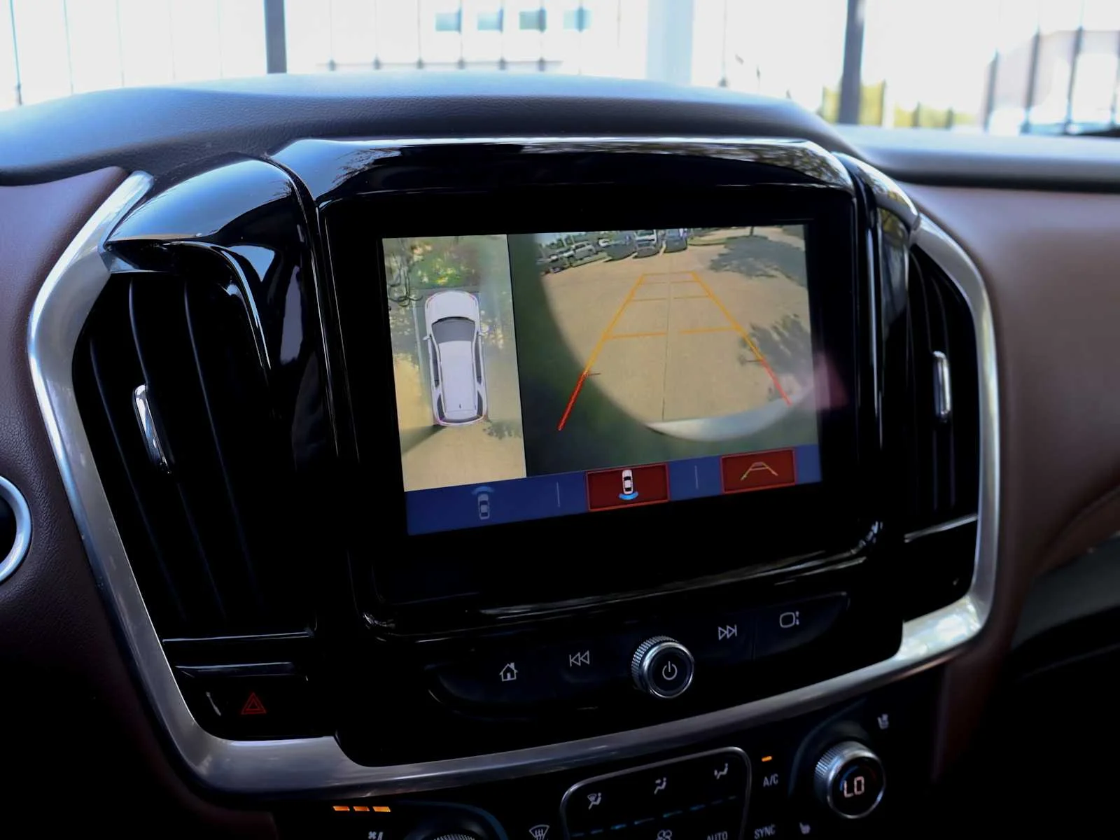 Used 2019 Summit White Chevrolet High Country image 19