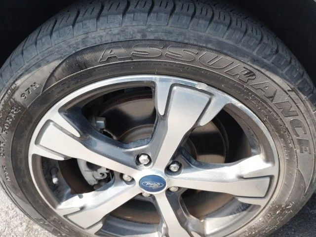 Used 2018 Blue Metallic Ford SEL image 12