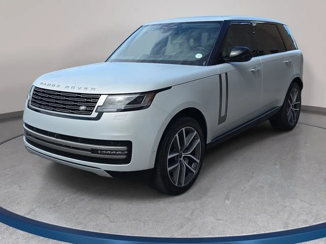2026 Land Rover Range Rover 3.0 SE LWB 7's photo