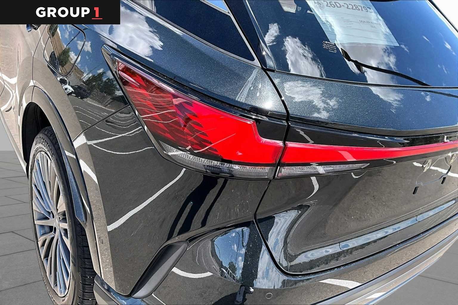 Certified Used 2025 Caviar Lexus Luxury image 27
