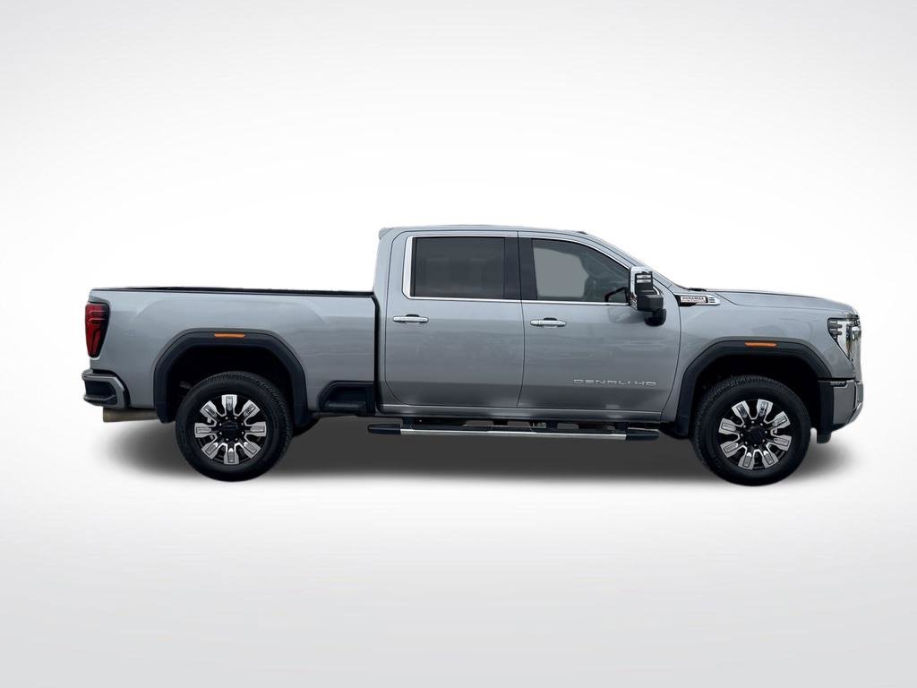 Used 2024 Silver GMC Denali image 8