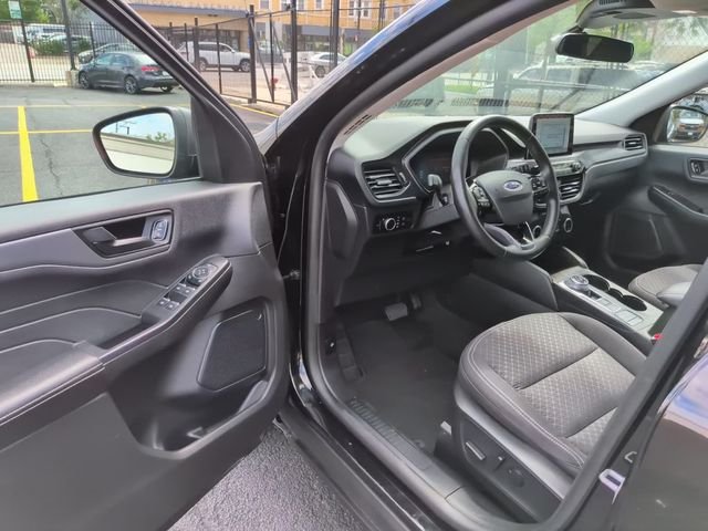 Used 2024 Black Ford Active image 9