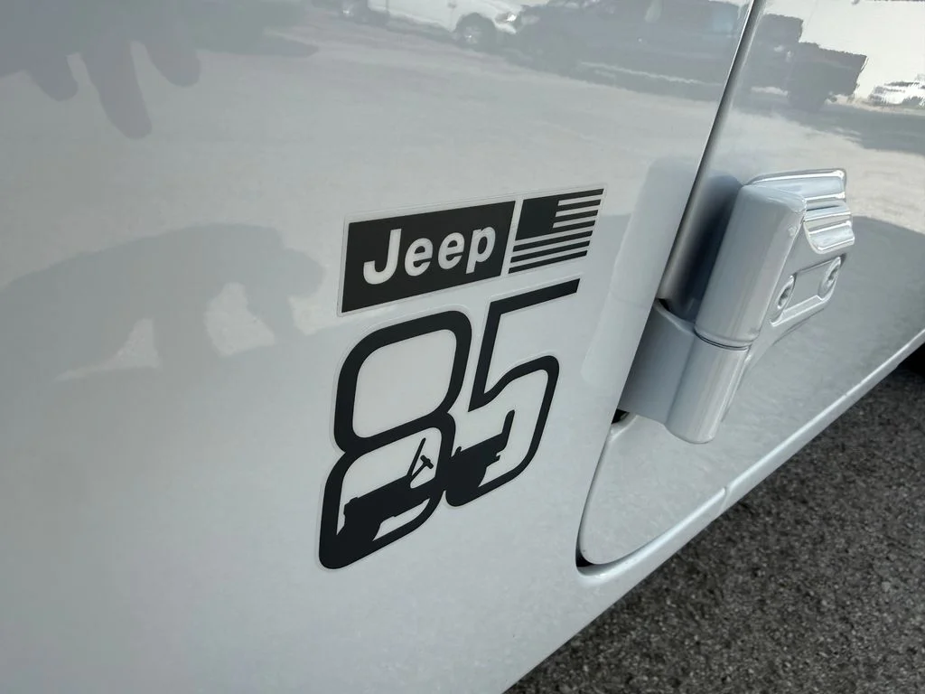New 2026 White/off-white Jeep 85th Anniversary Edition image 18