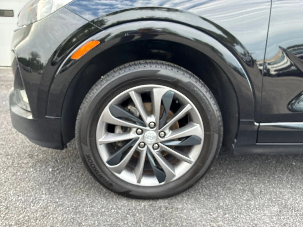 Used 2023 Black Buick Select image 34