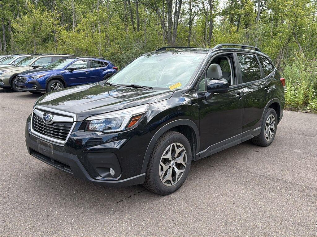 Used 2021 Crystal Black Silica Subaru Premium image 12