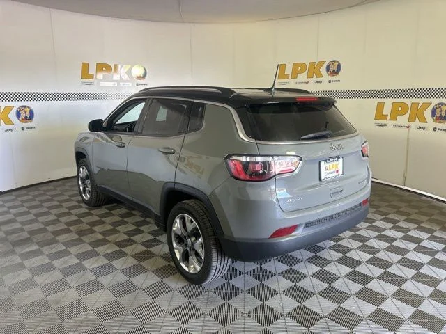 Used 2021 Sting-Gray Clearcoat Jeep Limited image 5