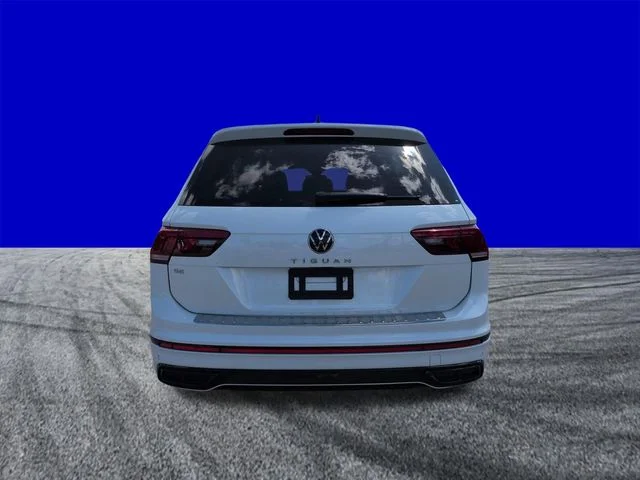 Used 2023 Opal White Pearl Effect Volkswagen 2.0T SE R-Line Black image 5