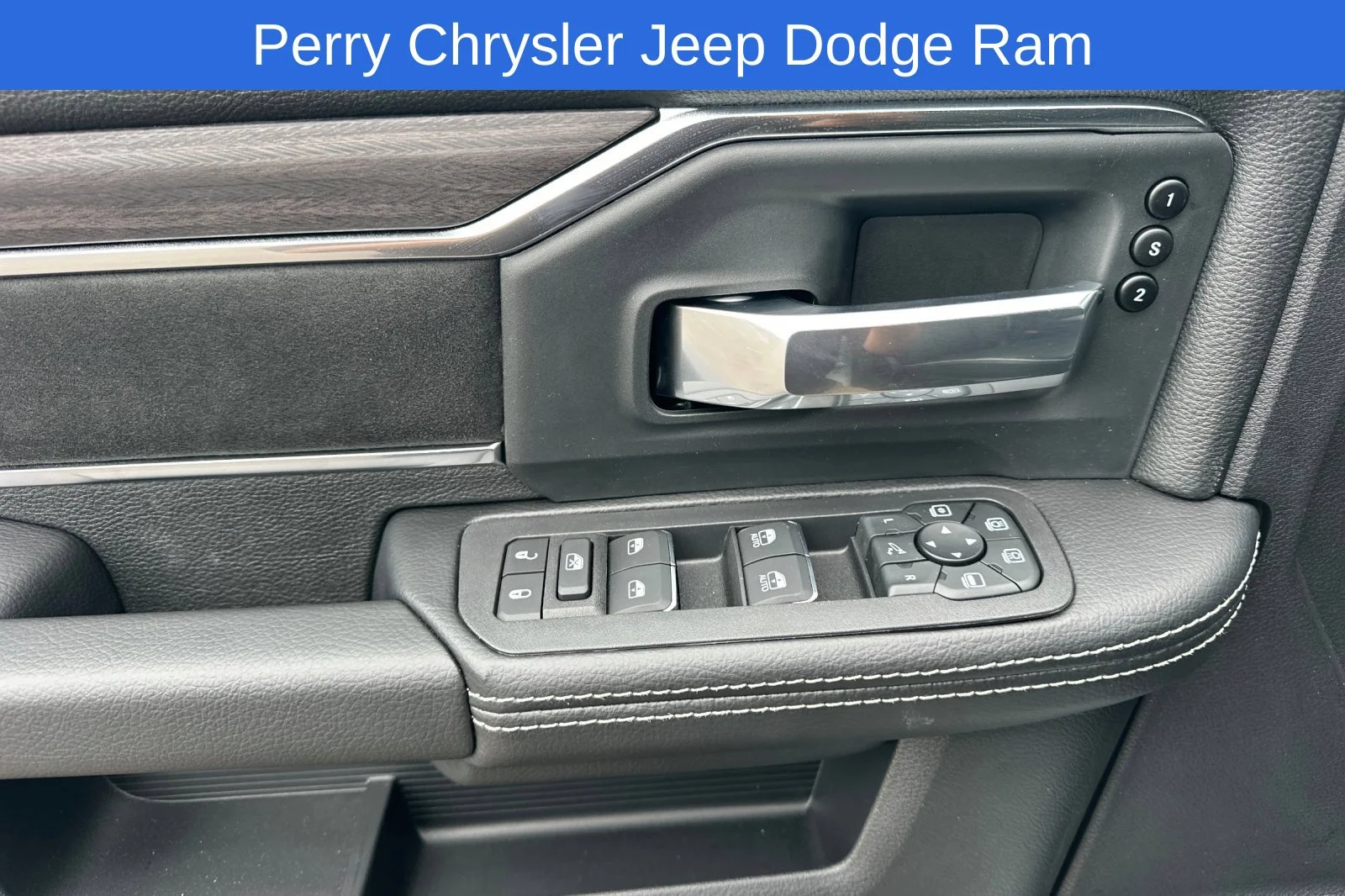 2026 RAM 2500 Laramie - Photo 7