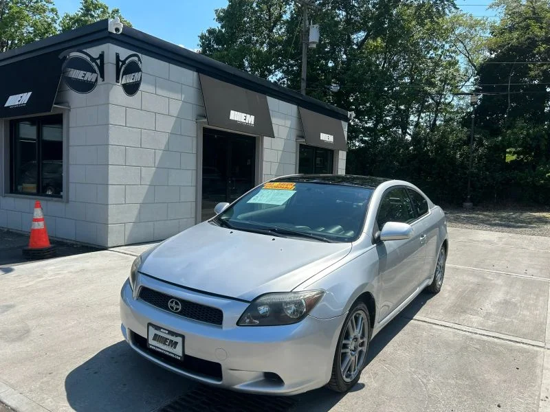 2006 Scion tC 4AT's photo