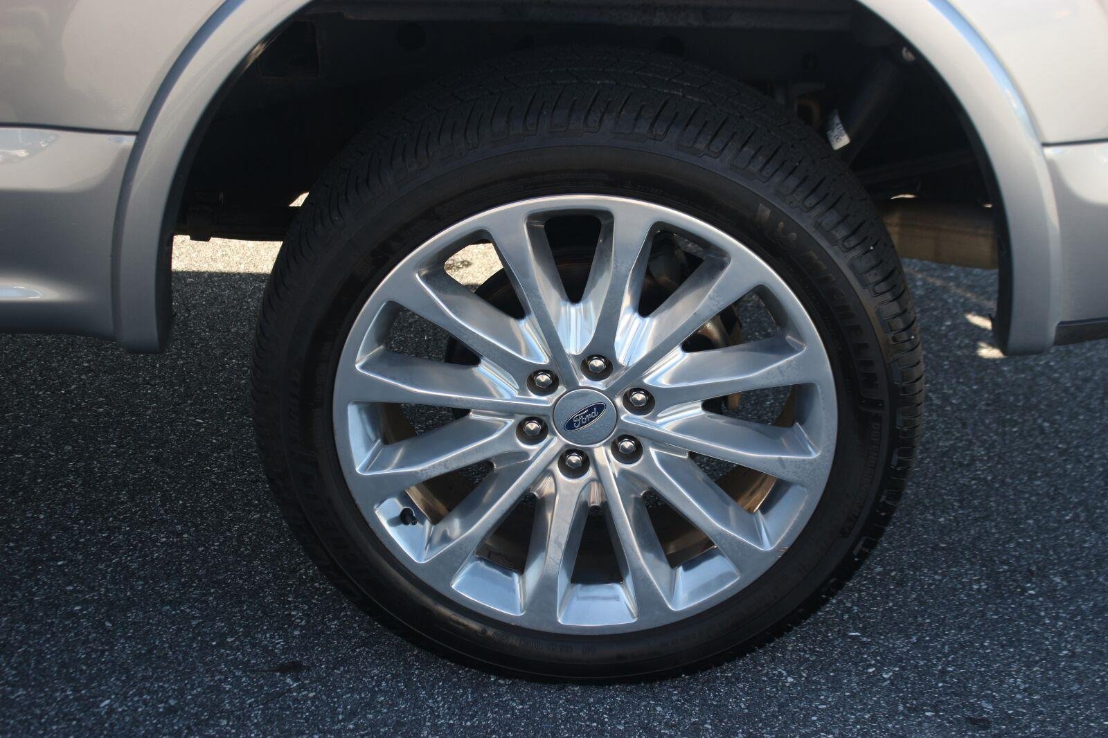 Used 2020 Silver Ford Limited image 40