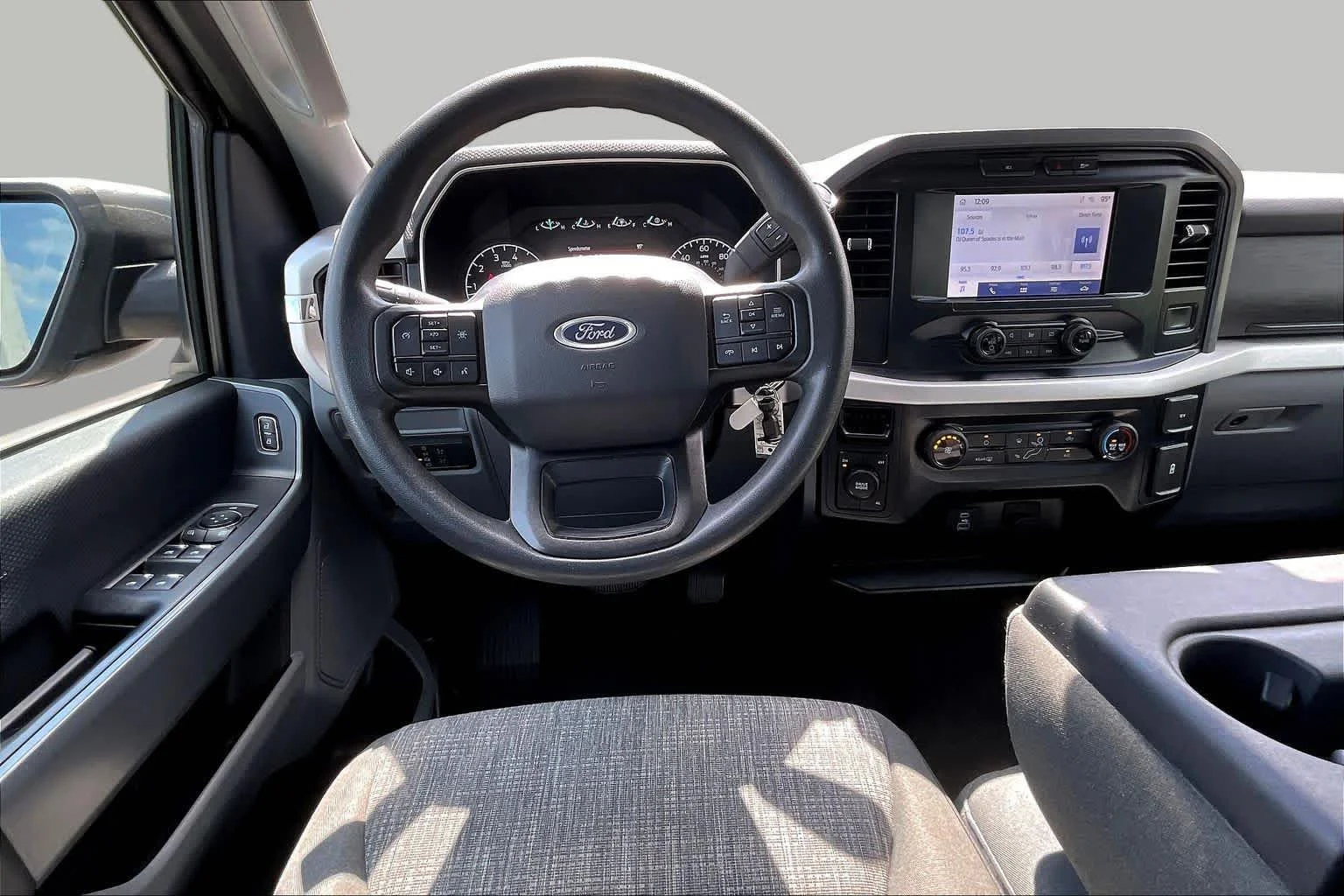 Used 2023 Carbonized Gray Metallic Ford XLT image 6