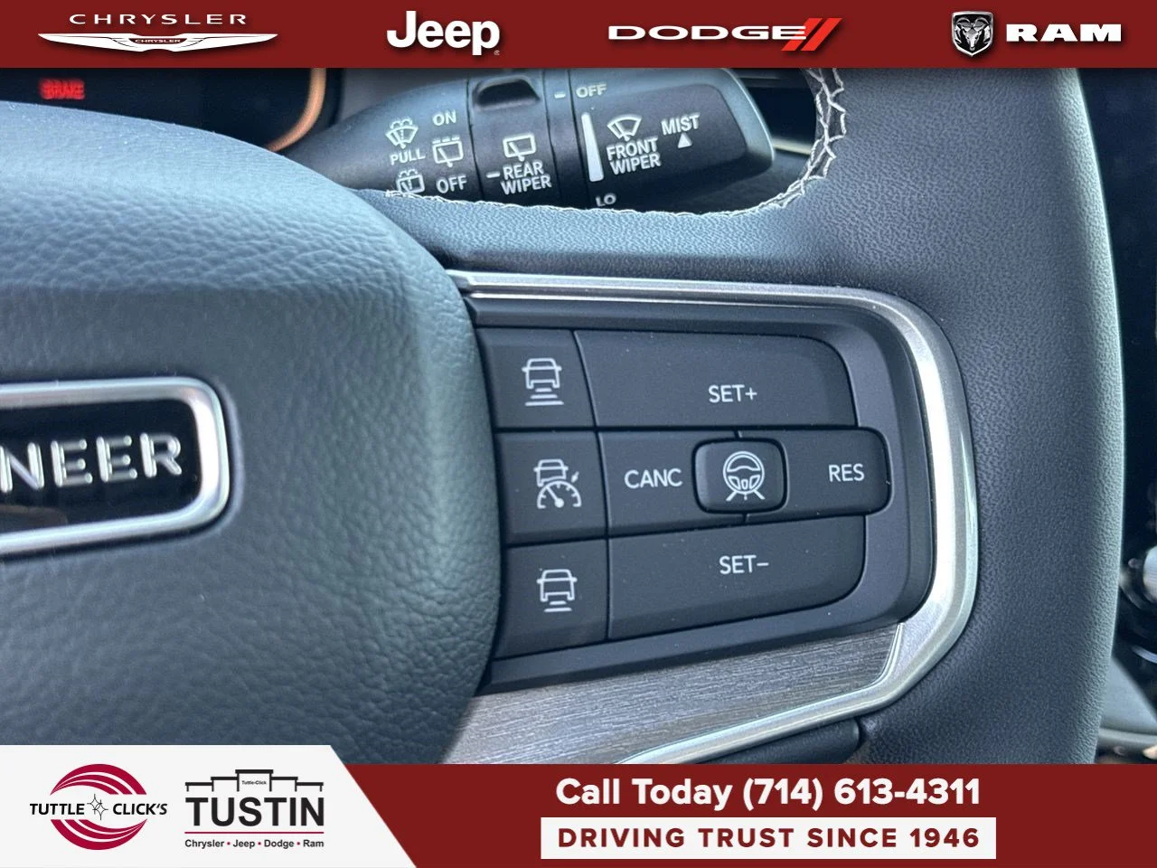New 2026 Baltic-Gray Metallic Clear-Coat Exterior Paint Jeep 4DR 2WD image 32