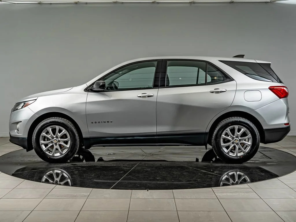 Used 2019 Silver Ice Metallic Chevrolet LS image 8
