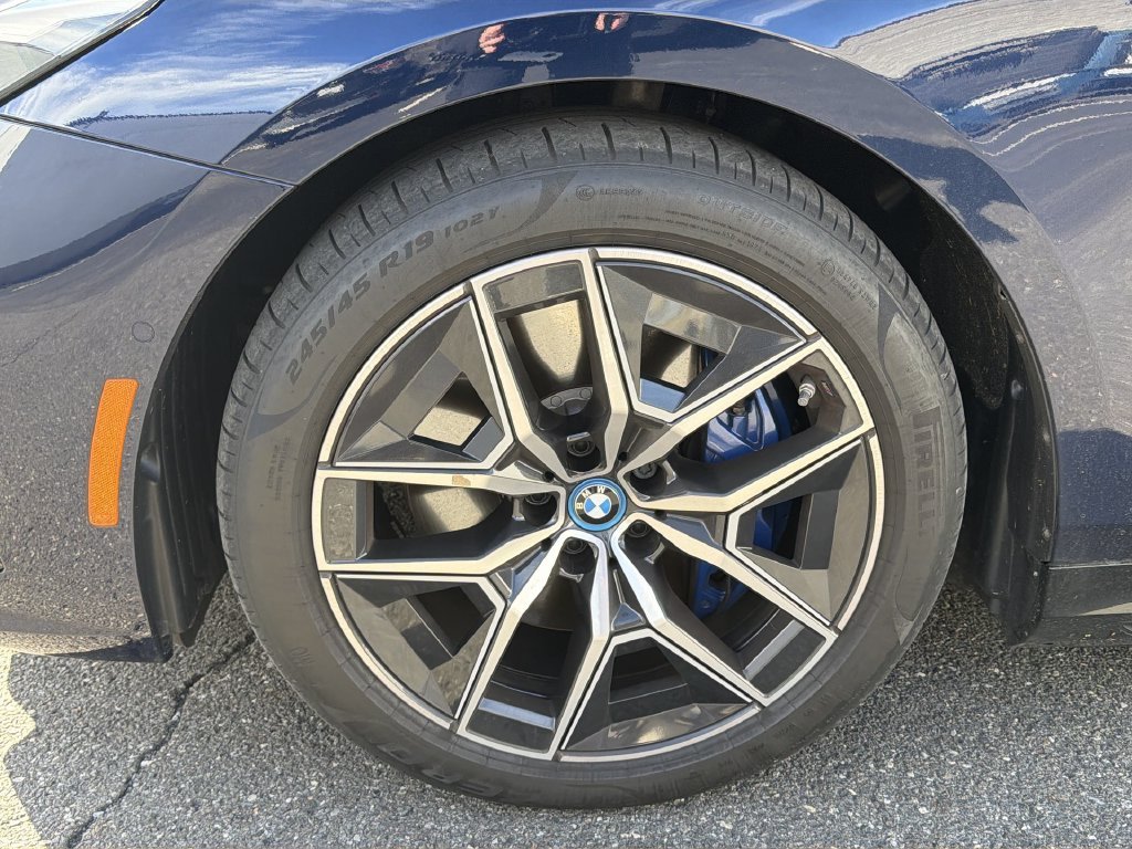 Certified Used 2024 Blue BMW M60 image 2