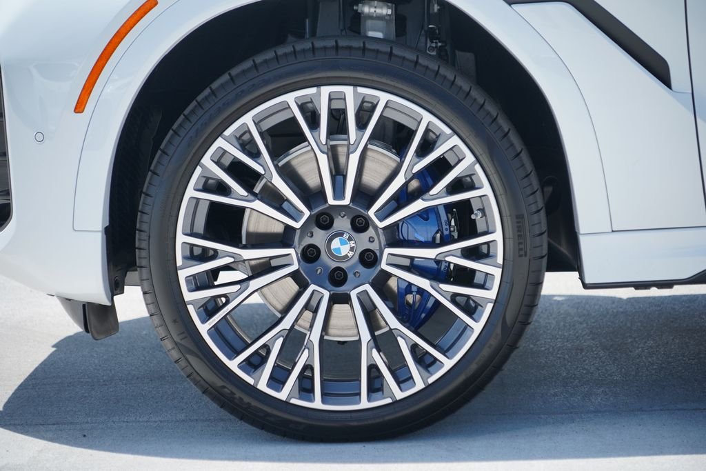 New 2027 Mineral White Metallic BMW xDrive40i image 5