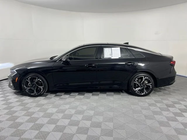 Used 2025 Black Kia GT-Line image 4