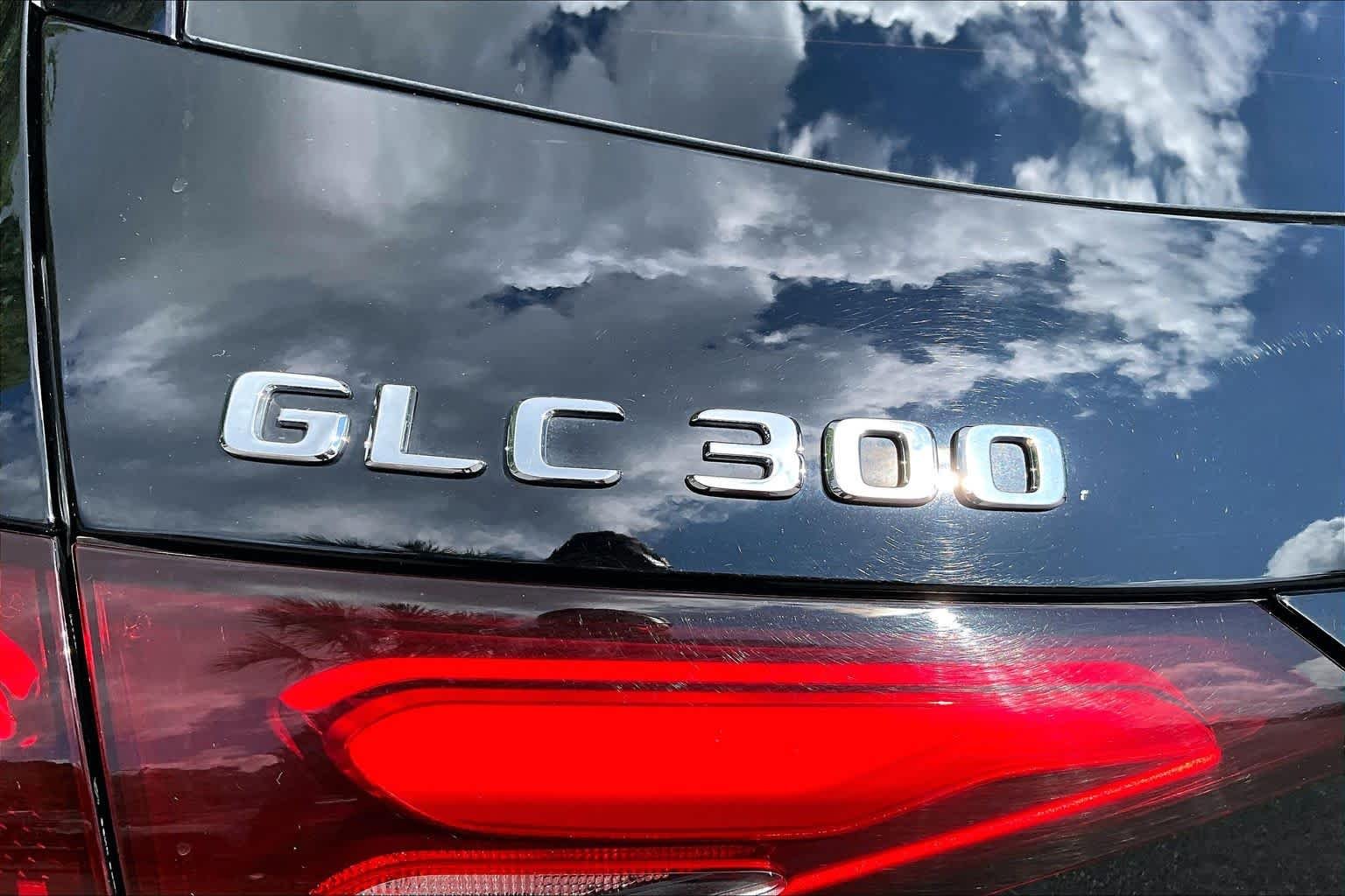 Certified Used 2024 BLACK Mercedes-Benz GLC 300 image 10