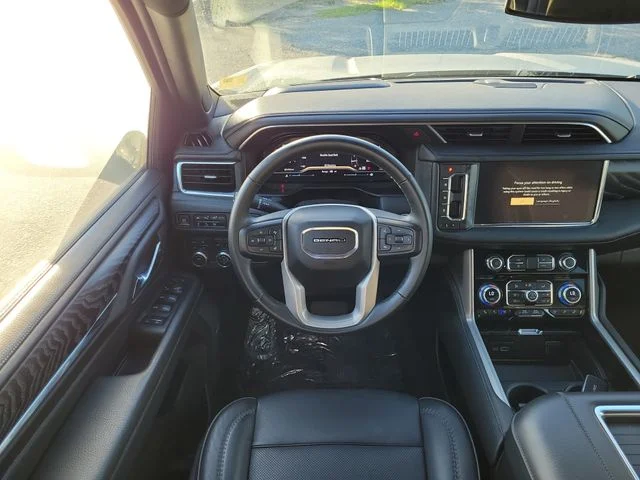 Used 2023 Silver GMC Denali image 11