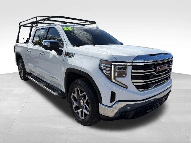 Used 2023 White GMC SLT image 1