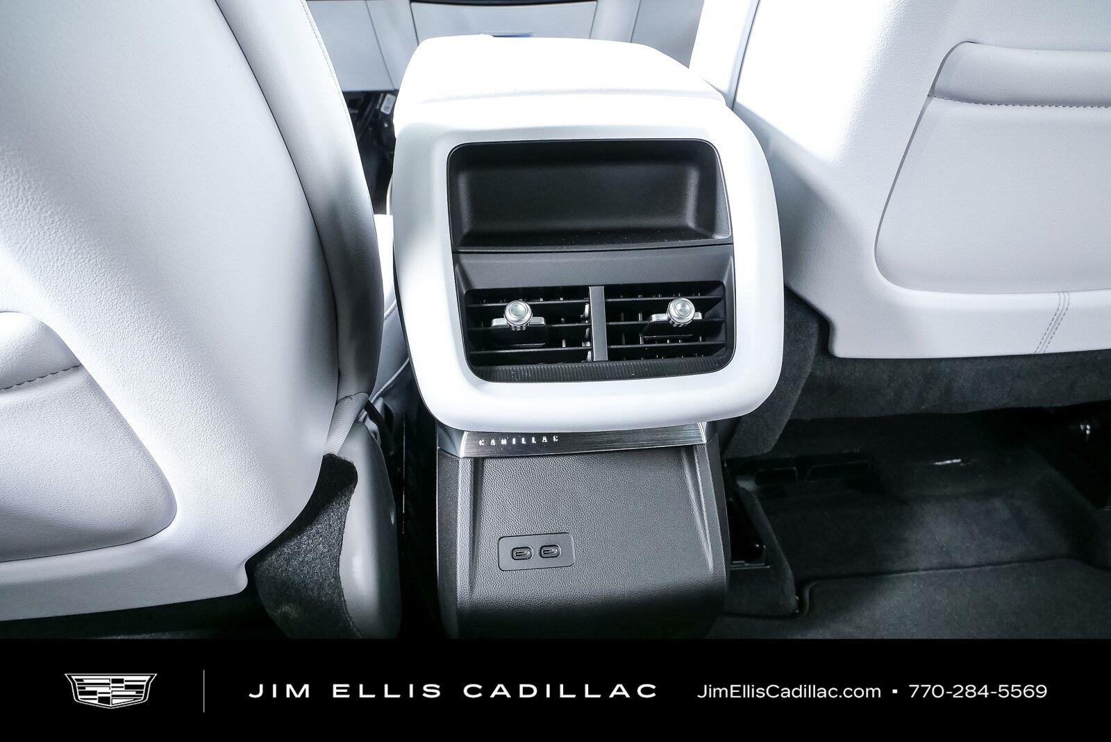 New 2027 Vibrant White Tricoat Cadillac Sport image 20