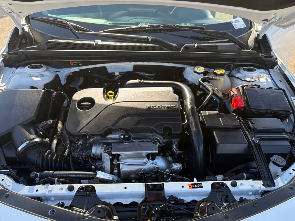 Used 2024 White Chevrolet LT image 13