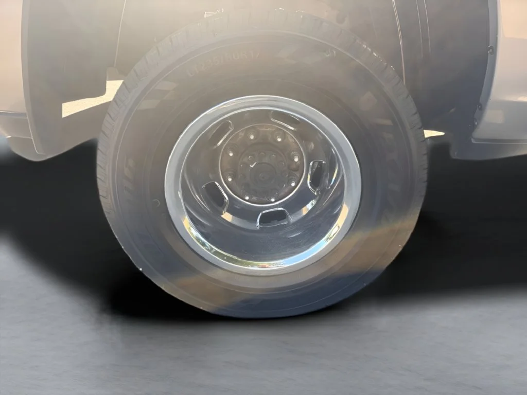 Used 2024  Ram Laramie image 38