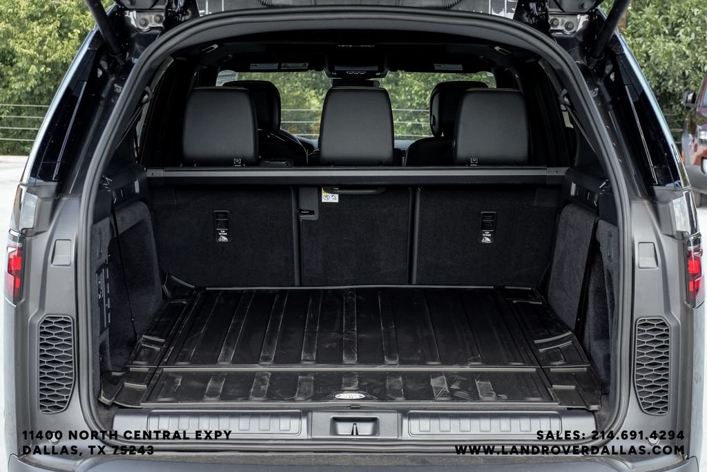 New 2026 Carpathian Gray Land Rover S image 59