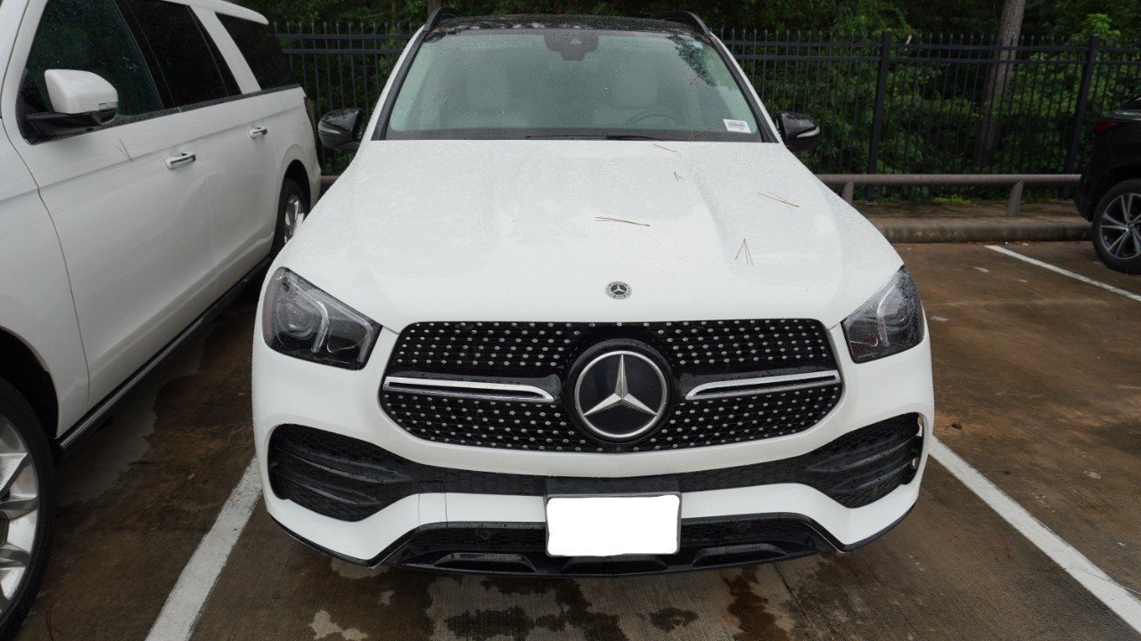 Used 2022 White Mercedes-Benz GLE 350 image 2
