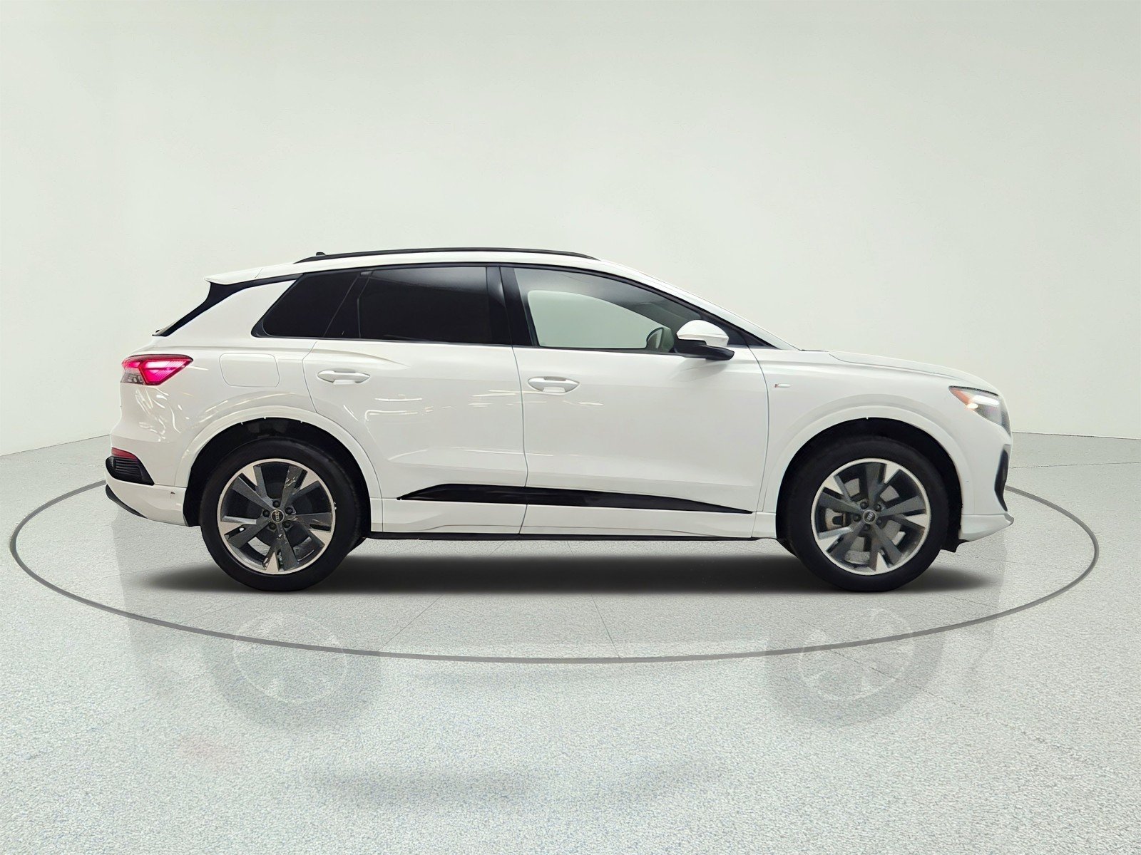 Used 2023 Glacier White Metallic Audi Premium Plus image 4