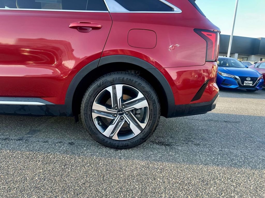Used 2023 Red Kia EX image 3